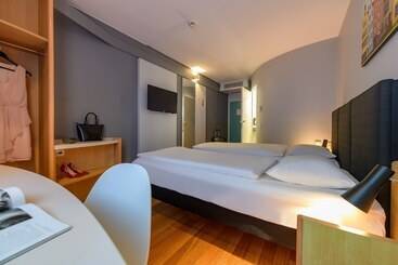 酒店 Ibis Köln Frechen