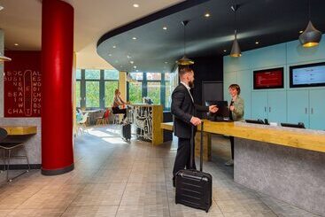 هتل Ibis Luzern Kriens