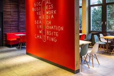 هتل Ibis Luzern Kriens