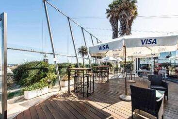 هتل Ibis Montevideo Rambla