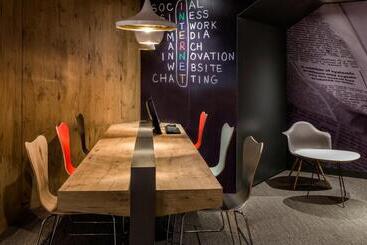 هتل Ibis Paris La Defense Courbevoie