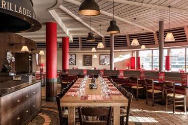 هتل Ibis Paris La Defense Courbevoie