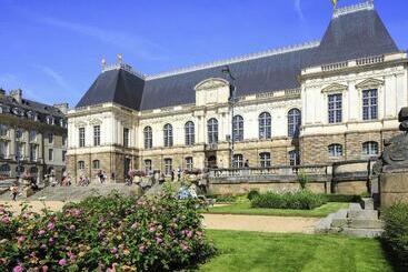 هتل Ibis Rennes Centre Gare Sud