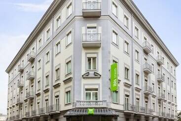 هتل Ibis Styles Napoli Garibaldi