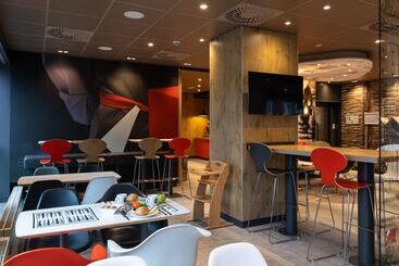 B&B HOTEL Wuppertal-City