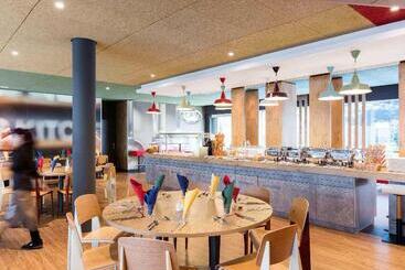هتل Ibis Zurich City West