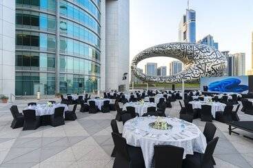 هتل Jumeirah Emirates Towers Dubai