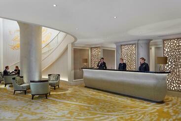 Отель Mandarin Oriental, Munich
