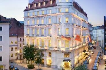 Отель Mandarin Oriental, Munich