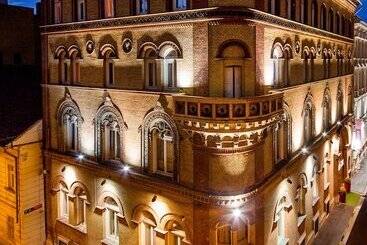 هتل Museum Budapest