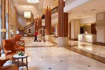 هتل Parkroyal Yangon