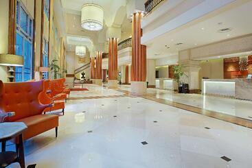 هتل Parkroyal Yangon