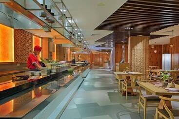 هتل Parkroyal Yangon