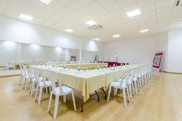 هتل Residencial Jardim Da Amadora