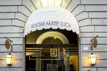 هتل Room Mate Luca