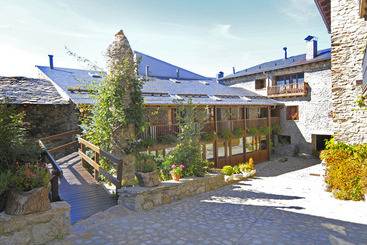 هتل روستایی Casa Cornel
