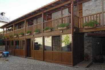 هتل روستایی Casa Cornel