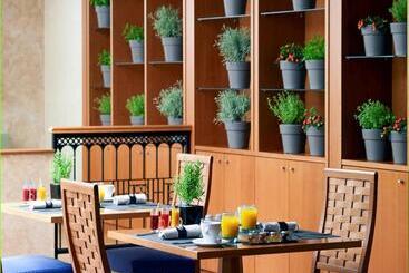 هتل Sofitel Athens Airport