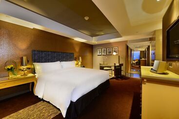 هتل Sofitel Zhengzhou International