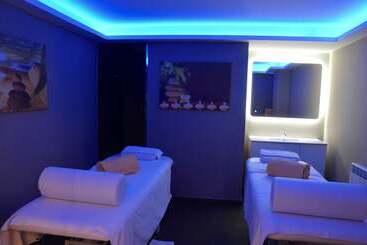هتل Spa Acevi Val D’aran