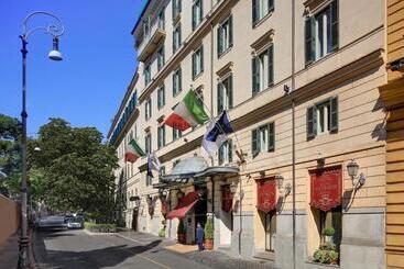 Splendide Royal   The Leading Hotels Of The World