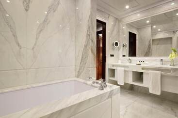 Splendide Royal   The Leading Hotels Of The World