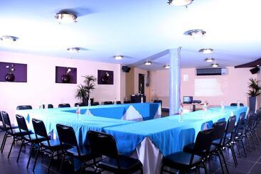 هتل Villa Las Rosas Tepic