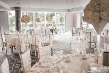 هتل Voco St. David S Cardiff, An Ihg