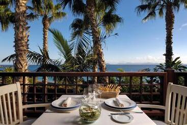 Princesa Yaiza Suite Hotel Resort