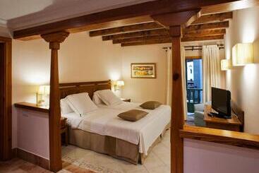 Princesa Yaiza Suite Hotel Resort