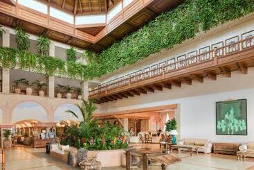 Princesa Yaiza Suite Hotel Resort
