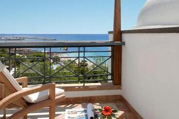 Princesa Yaiza Suite Hotel Resort