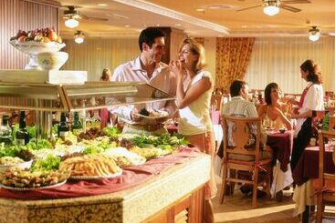 Hotel Riu Oliva Beach Resort - All Inclusive