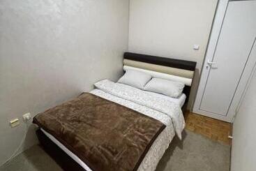 هاستل Apartmani Mv