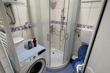هاستل Apartmani Mv