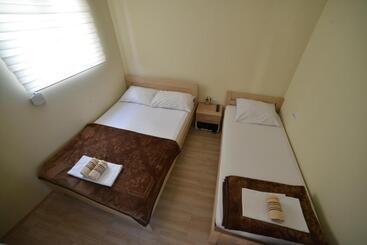 هاستل Apartmani Mv