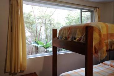 Общежитие Hostal Chimenea