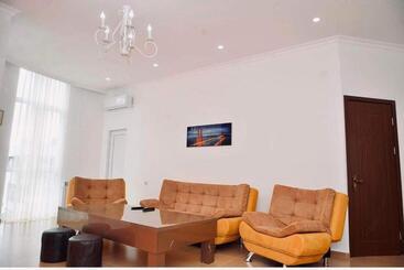 هتل Orange Home