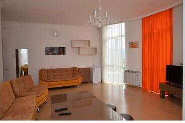 هتل Orange Home