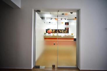 هتل Orange Home