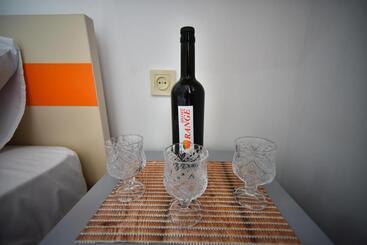 هتل Orange Home