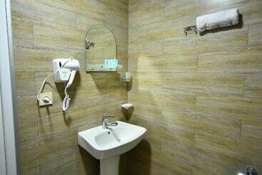 هتل Orange Home