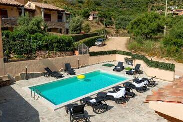 Molarotto Camere Con Angolo Cottura
