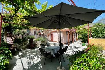 پانسیون Apartman Mim