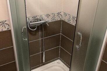 پانسیون Apartmani I Sobe Goca
