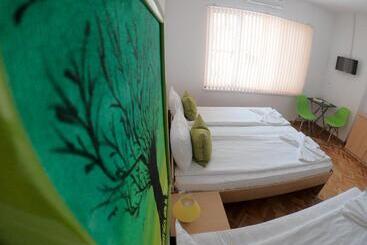 پانسیون Gile Guest House