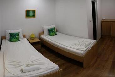 پانسیون Gile Guest House