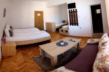 پانسیون Gile Guest House