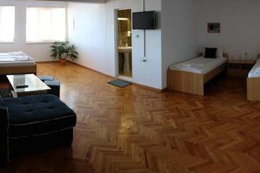 پانسیون Gile Guest House