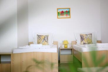 پانسیون Gile Guest House